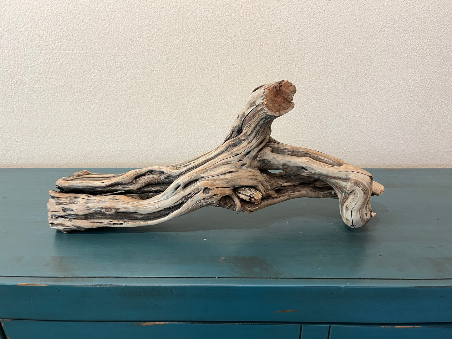 Driftwood 24" Manzanita Log, 24x6x11 #3047