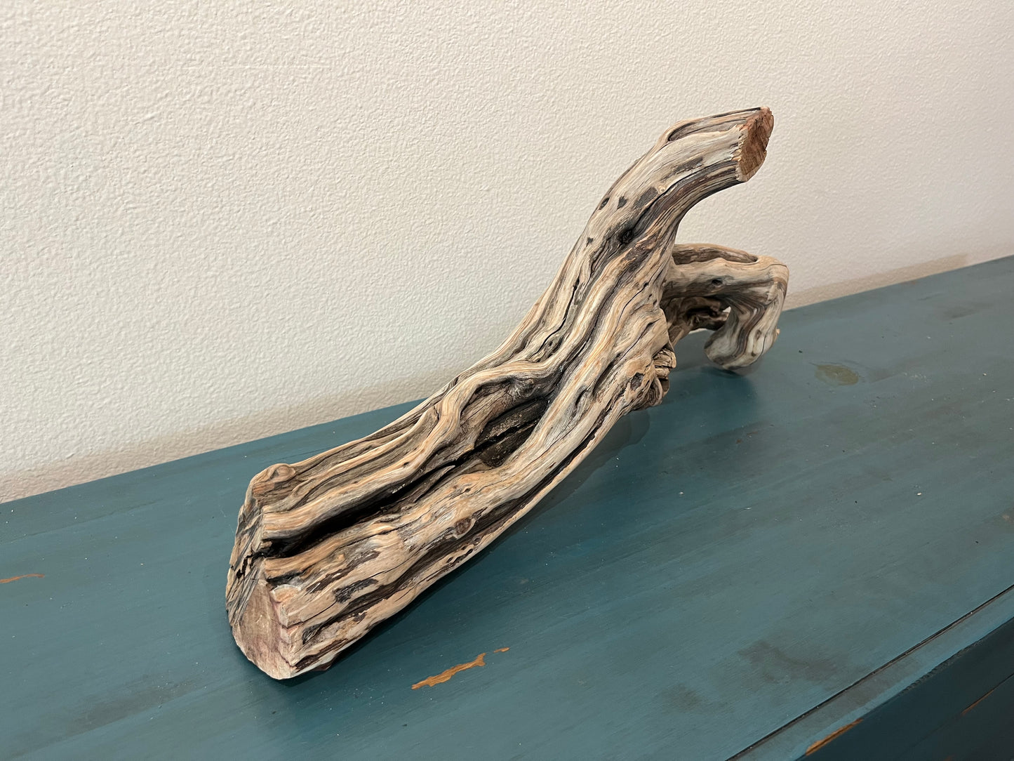 Driftwood 24" Manzanita Log, 24x6x11 #3047