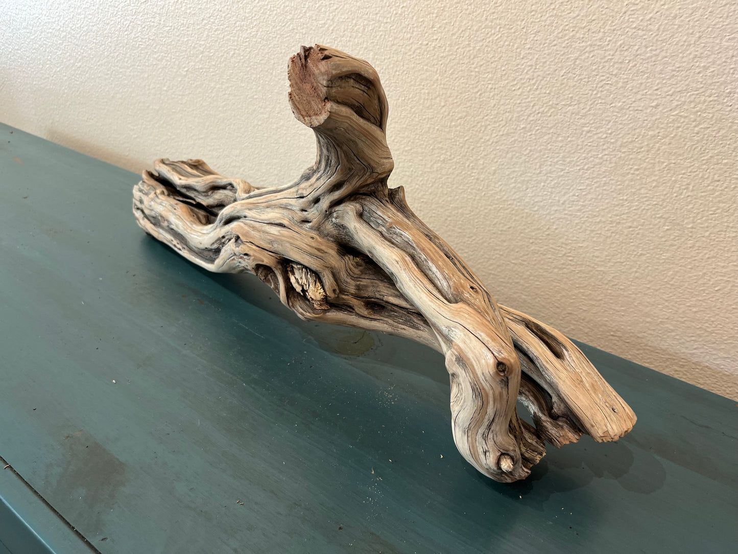 Driftwood 24" Manzanita Log, 24x6x11 #3047