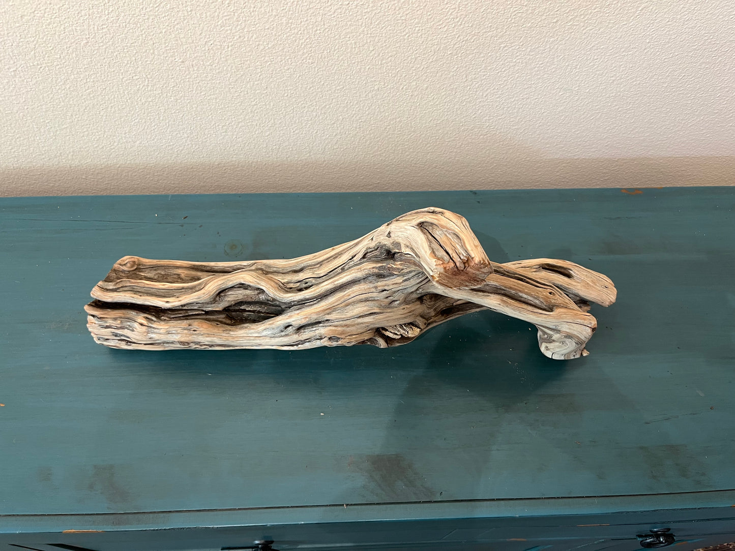 Driftwood 24" Manzanita Log, 24x6x11 #3047